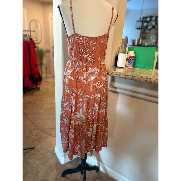 Wild Fable Adjustable Strap Tiered Sun Dress Tropical V Neck Flowy Size M 6-10 - Picture 4 of 4